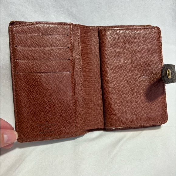 Louis Vuitton Brown and Tan Monogram Card Holder - Picture 5 of 14